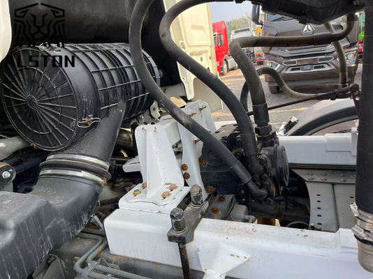 Sinotruk Howo TX 8x4 camion mélangeur de béton, utilisé Howo TX 340HP camion mélangeur