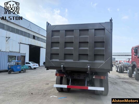 Vente de camion à ordures Sinotruk HOWO 375HP 8x4 utilisé au Cameroun