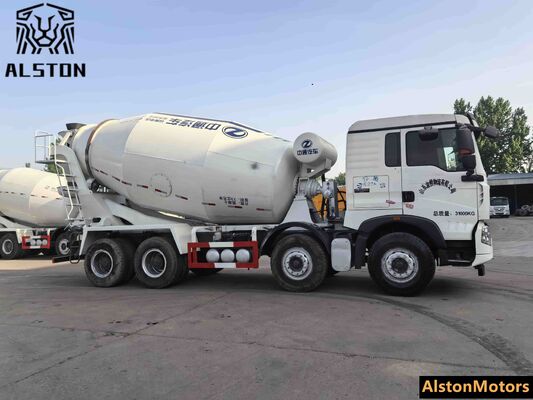 Truc de mélangeur HOWO TX 8x4 340HP à vendre aux Émirats Arabes Unis Euro 5