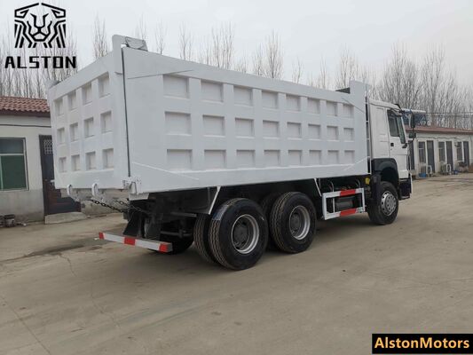 Camion benne Sinotruk HOWO 6x4 LHD d'occasion à vendre au Burkina Faso