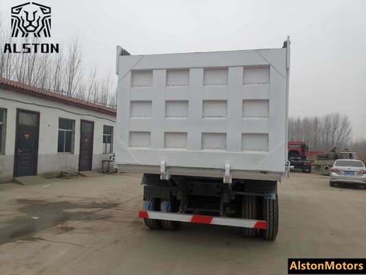 Camion benne Sinotruk HOWO 6x4 LHD d'occasion à vendre au Burkina Faso