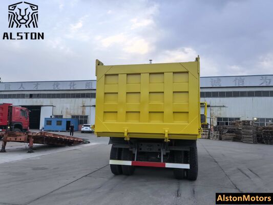 Une camionnette à ordures Sinotruk Howo 6x4 371HP à vendre au Botswana