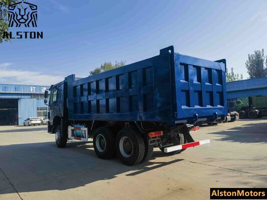 Un camion à ordures Sinotruk Howo 6x4 400 chevaux à vendre au Kenya