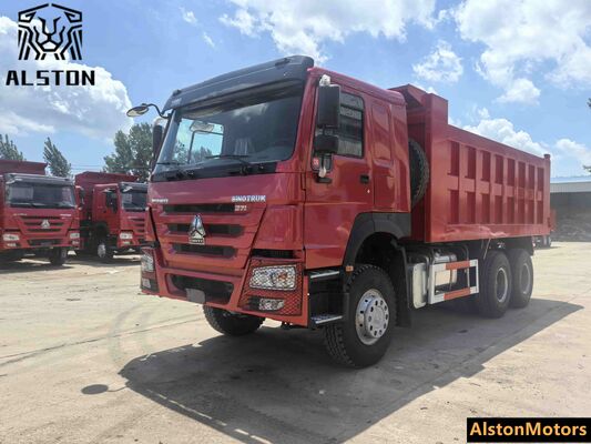 Une camionnette à ordures 6x4 à vendre. 371 ch.