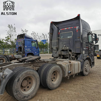 À gauche 6x4 Sinotruck Howo A7 420 Tête de tracteur