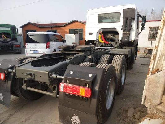 Tracteur routier robuste Sino 6x4 à conduite à gauche