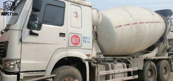 Camion malaxeur à béton d'occasion Howo 6x4, camion malaxeur de ciment sur site 10m³