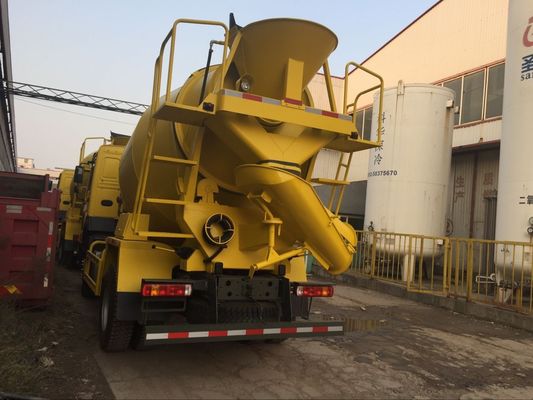 180 chevaux 4x2 6cbm Howo utilisé mini camion mélangeur de béton