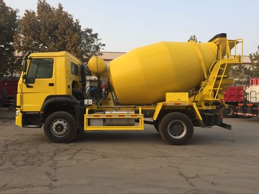 180 chevaux 4x2 6cbm Howo utilisé mini camion mélangeur de béton