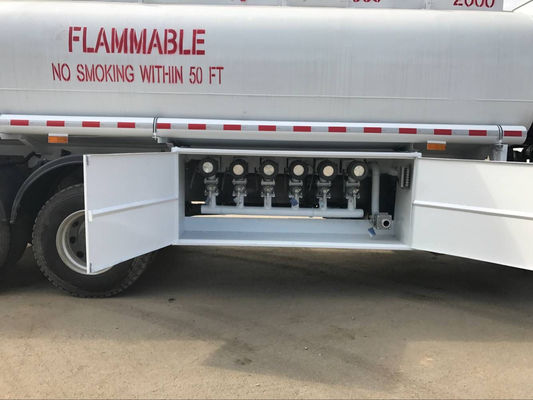 20000 litres de carburant diesel camion-citerne, 6x4 Howo camion-citerne de carburant