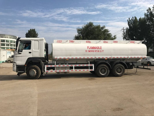 20000 litres de carburant diesel camion-citerne, 6x4 Howo camion-citerne de carburant