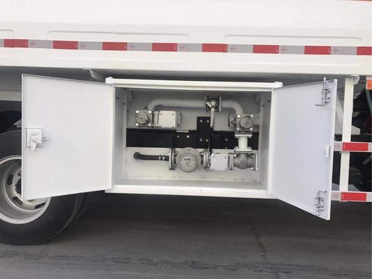 Howo 3cbm 5cbm Petit pétrolier camion pétrolier camion