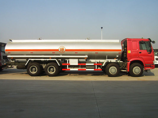 Chargement lourd 8x4 20000L 30000L Cisterne pétrolière Camion de grande capacité