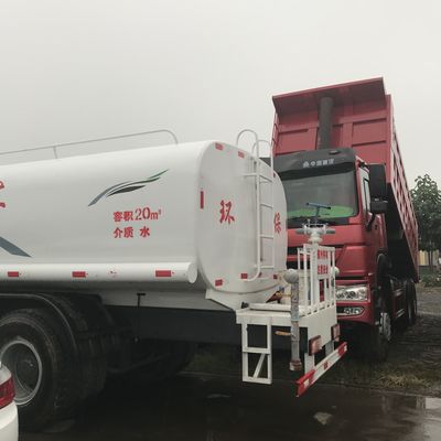 336 chevaux Sinotruck Howo 20m3 camion réservoir d'eau d'occasion