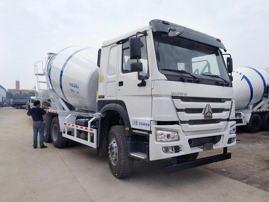 Camion malaxeur à béton d'occasion Sinotruk Howo 6x4